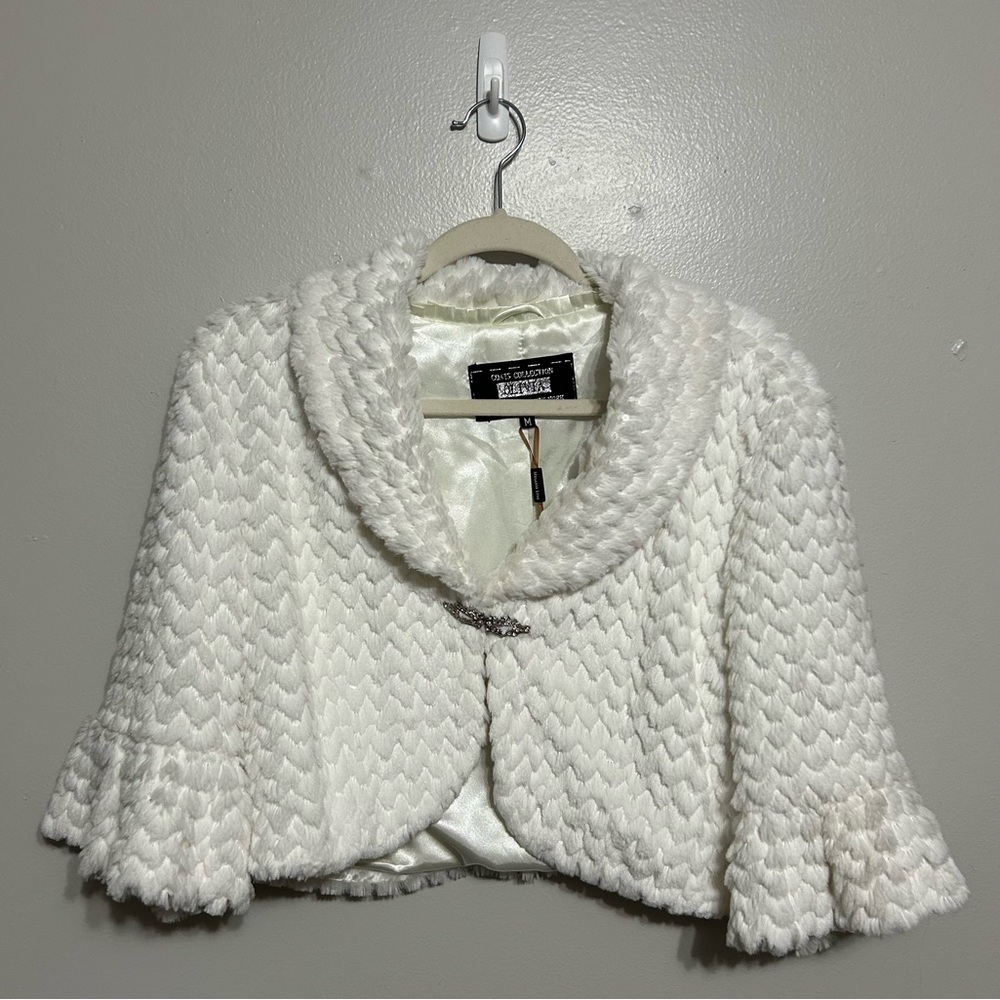 Melanie Lyne White Faux Fur Jacket